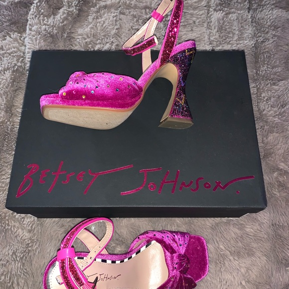 Betsey Johnson Pink Velvet Women's Sandals - Picture 4 of 6